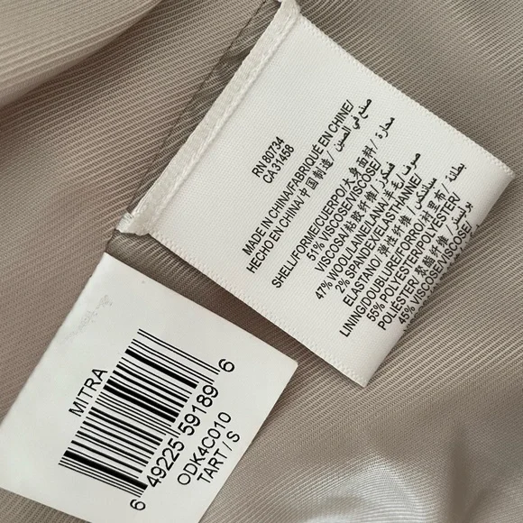 BCBG Max Azaria | Tuxedo Style | Size S | Fully Lined | Wool Blend | Dry Clean - Picture 8 of 8